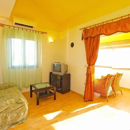 Apartment Fuer 4 Personen Ca 41 Qm In Cervar-porat, Istrien Istrische Riviera *